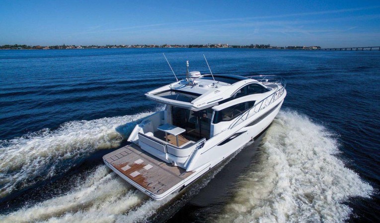43 Galeon 