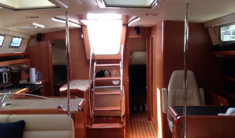 49 Hunter Looking Aft