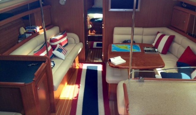 49 Hunter Companion way View