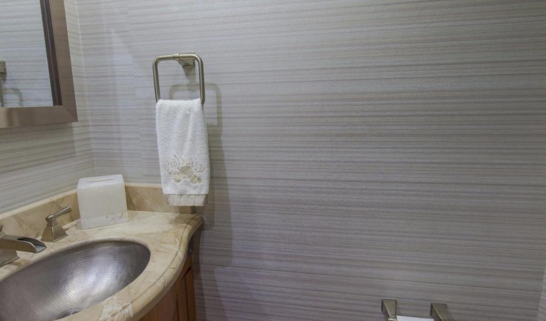 97 Hargrave Main Deck Day Head