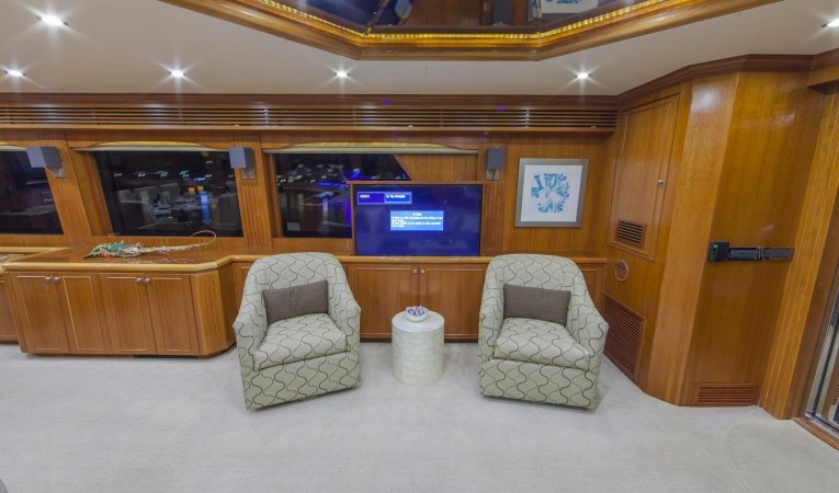 97 Hargrave Main Salon Starboard Seating and TV