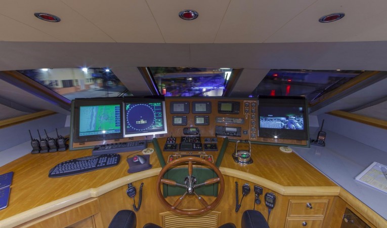 97 Hargrave Pilot House Helm Station