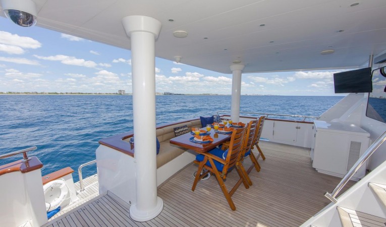 97 Hargrave Aft Deck