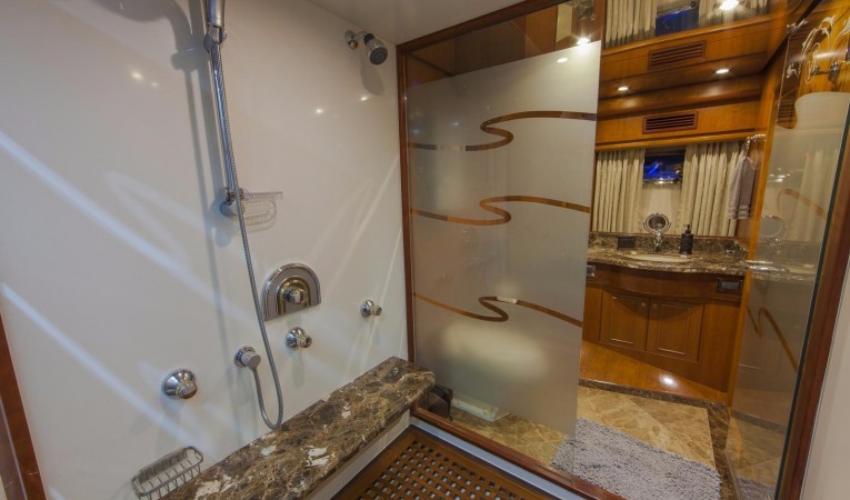 97 Hargrave Master Stateroom En-Suite Shower
