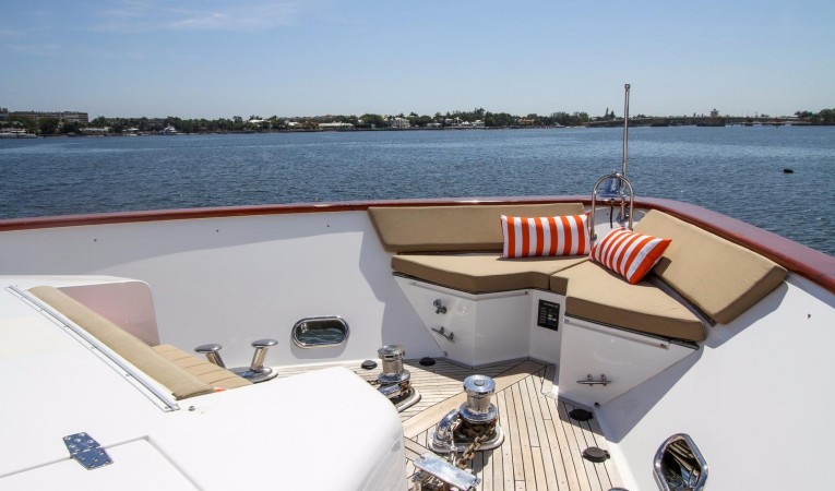 97 Hargrave Bow Seating