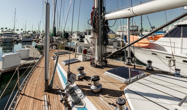 53 Nautor Swan Mast Area