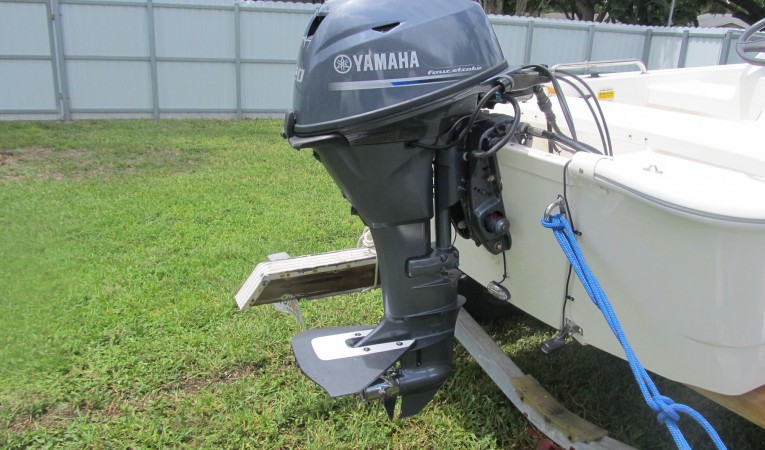 11 Boston Whaler 