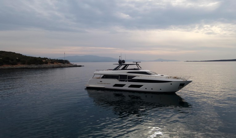 94 Ferretti 