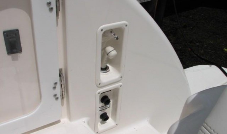 43 Tiara Cockpit Shower