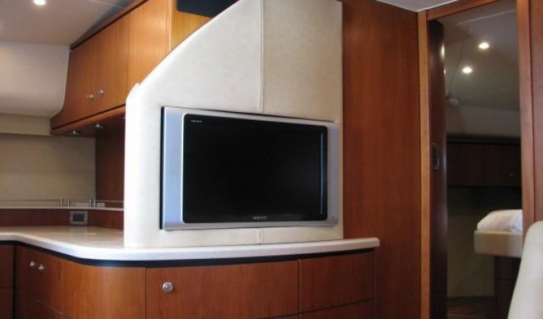 43 Tiara Salon Entertainment Center