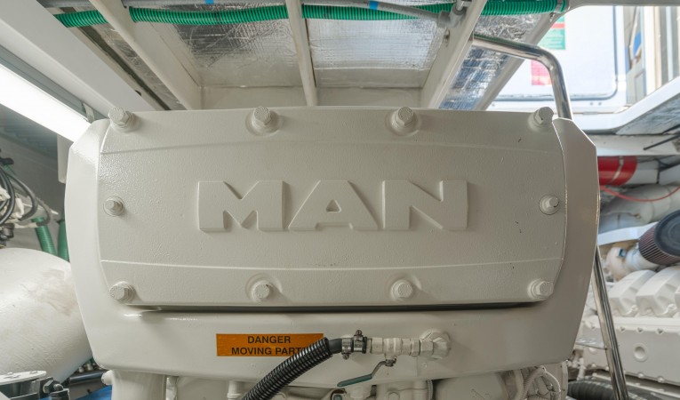 60 Sunseeker Engine Room