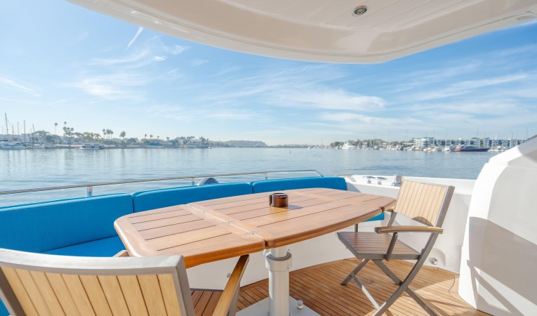 60 Sunseeker Exterior