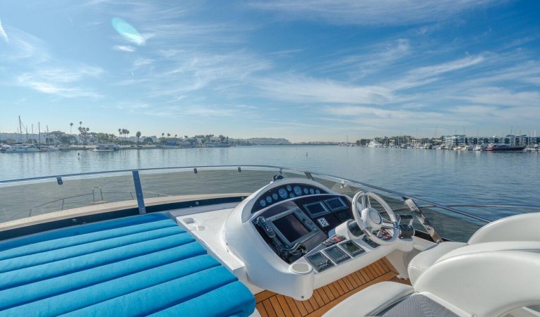 60 Sunseeker Exterior