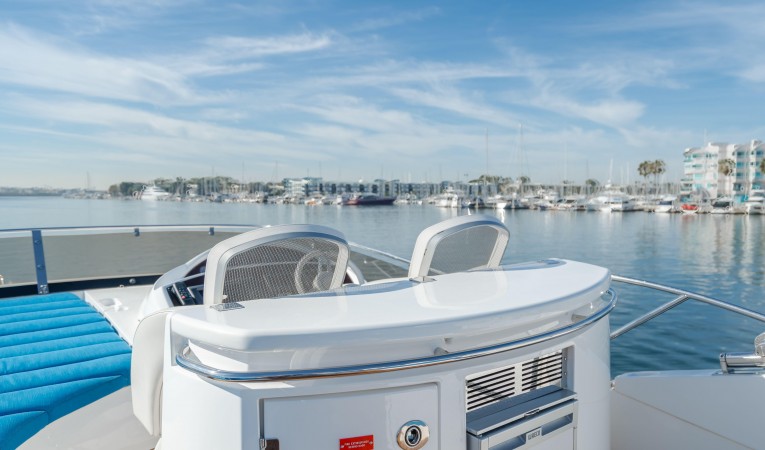 60 Sunseeker Exterior