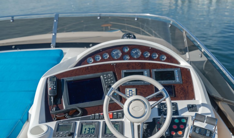 60 Sunseeker Exterior