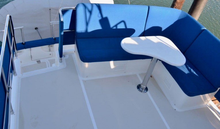 36 Selene Aft Deck Settee with table