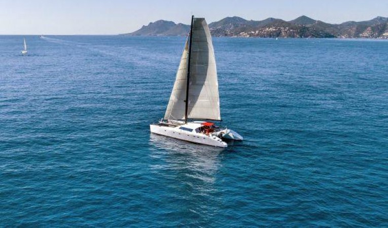 77 Composite Yacht 