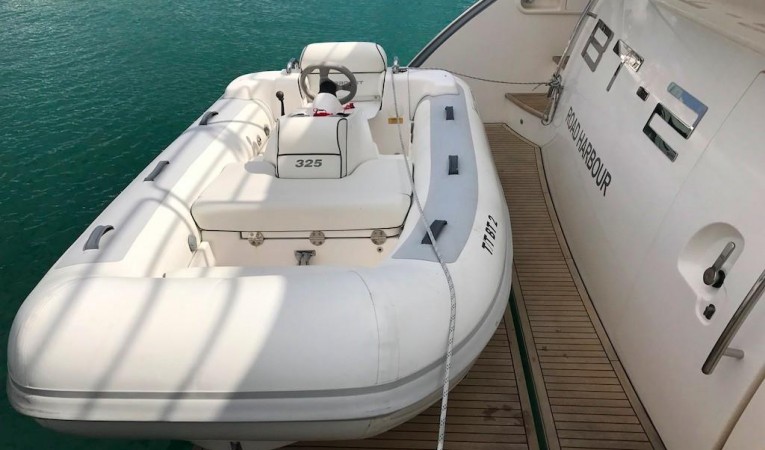 70 Azimut 325 Williams Jet Tender