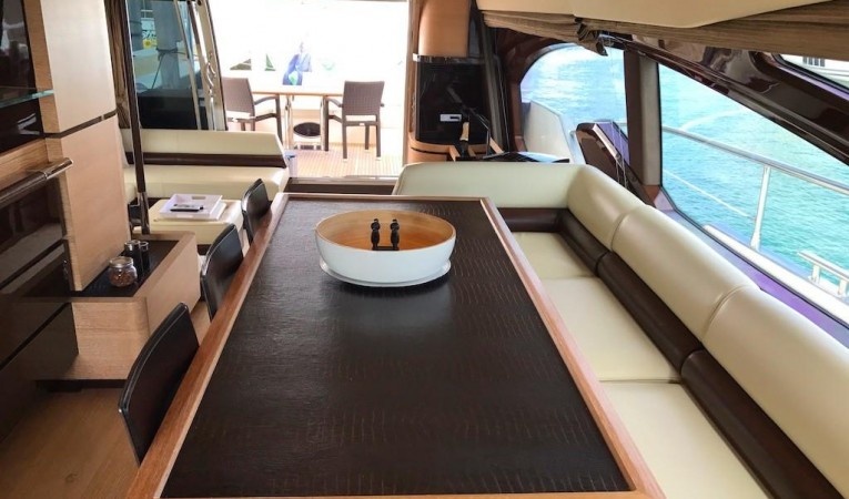 70 Azimut Dining Room Table