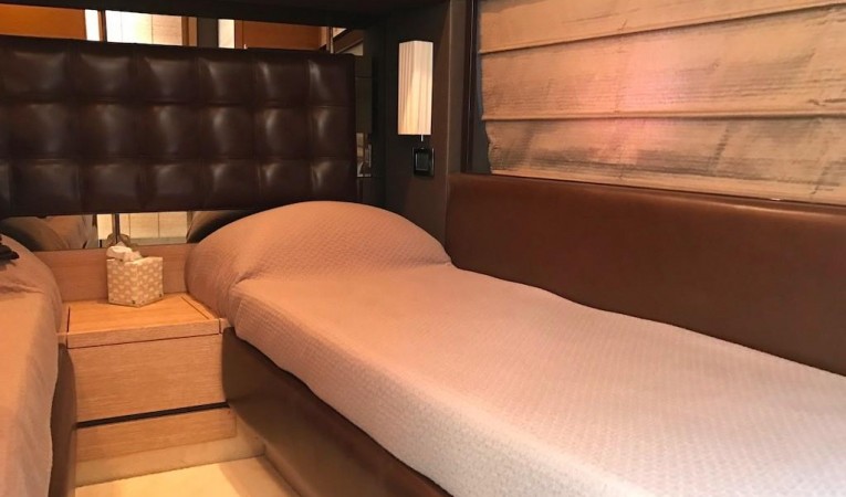 70 Azimut Twin Stateroom