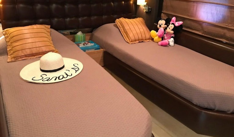 70 Azimut Twin Stateroom