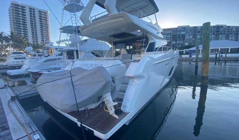 55 Ferretti Yachts 