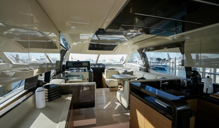 55 Ferretti Yachts 