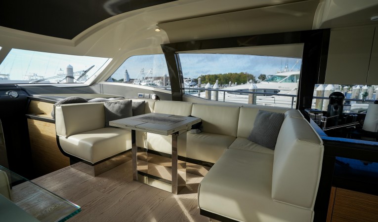 55 Ferretti Yachts 