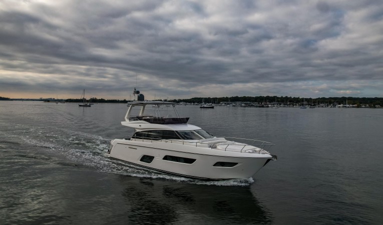 55 Ferretti Yachts 