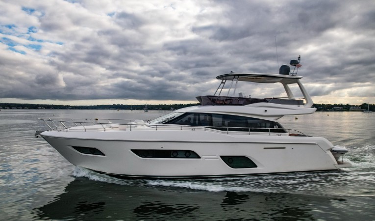 55 Ferretti Yachts 