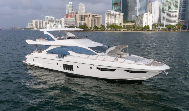 80 Azimut 