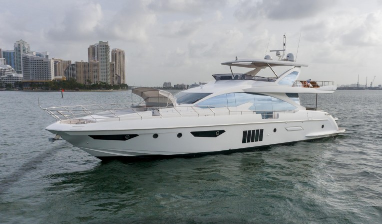 80 Azimut 