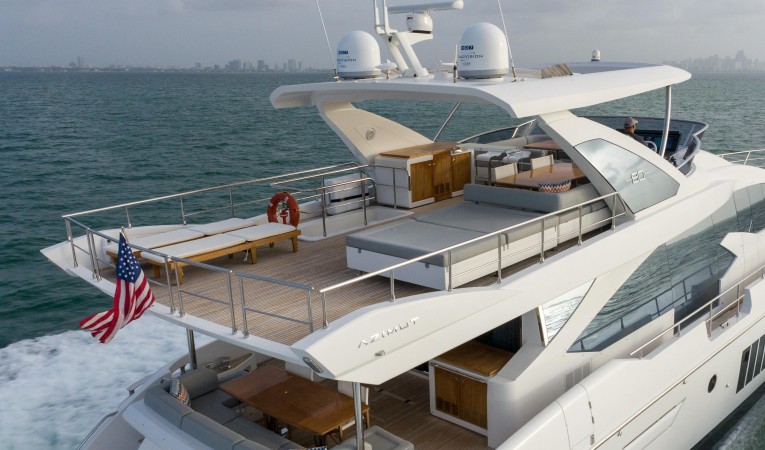 80 Azimut 