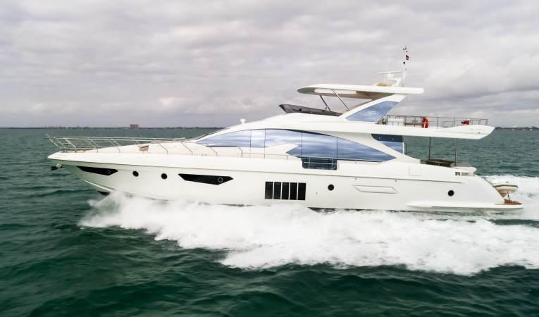 80 Azimut 
