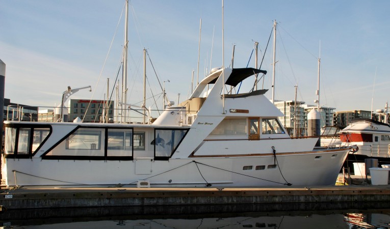 54 Stephens Starboard View