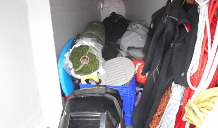 45 Outremer Starboard Locker