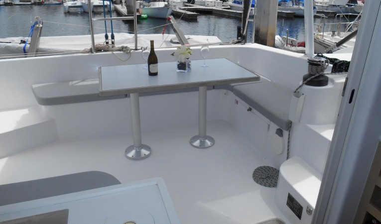 45 Outremer Cockpit Table