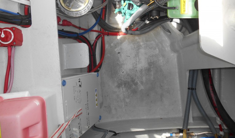 45 Outremer Starboard Engine Room