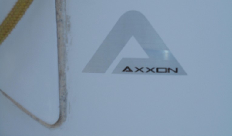 45 Outremer Custom Carbon Mast