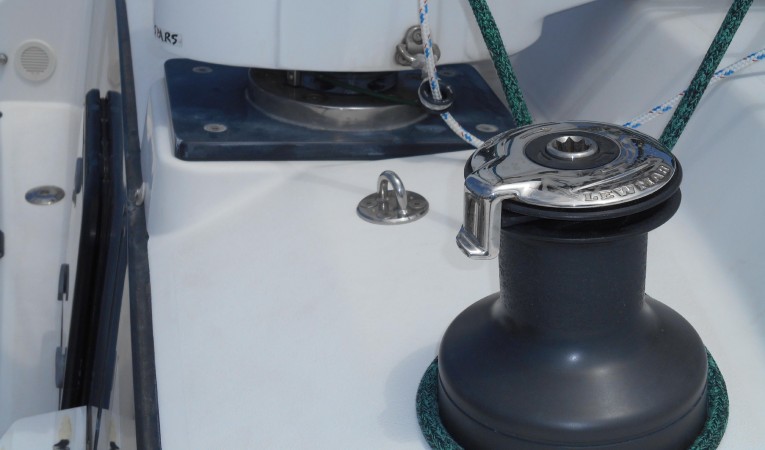 45 Outremer Rotating Mast