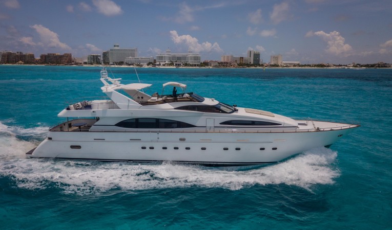 100 Azimut 