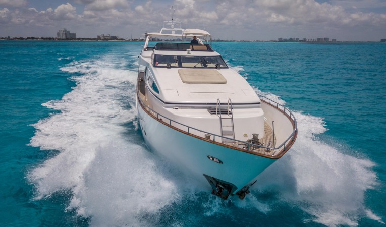 100 Azimut 