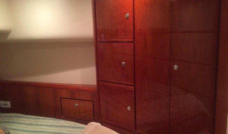 51 Bertram Master Stateroom