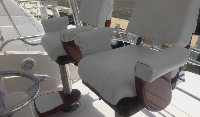 51 Bertram Flybridge