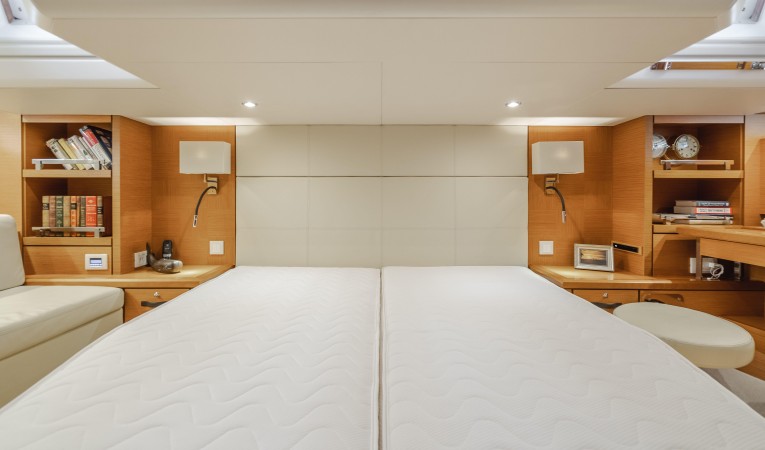 64 Jeanneau "ADELANTE"