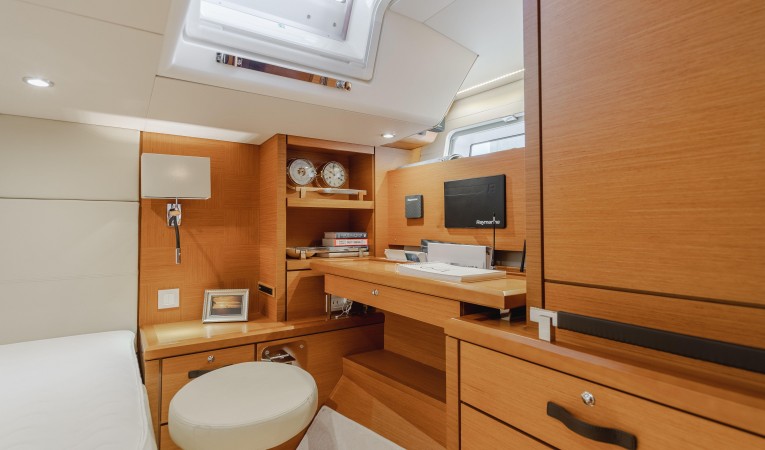 64 Jeanneau "ADELANTE"