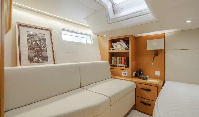 64 Jeanneau "ADELANTE"