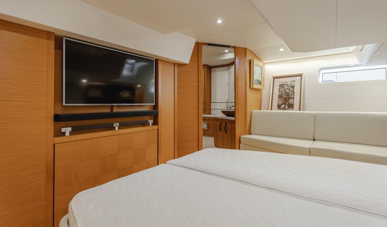 64 Jeanneau "ADELANTE"