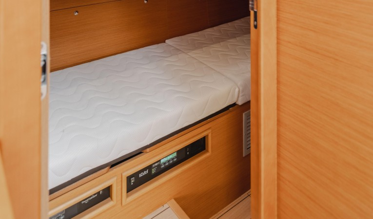 64 Jeanneau "ADELANTE"