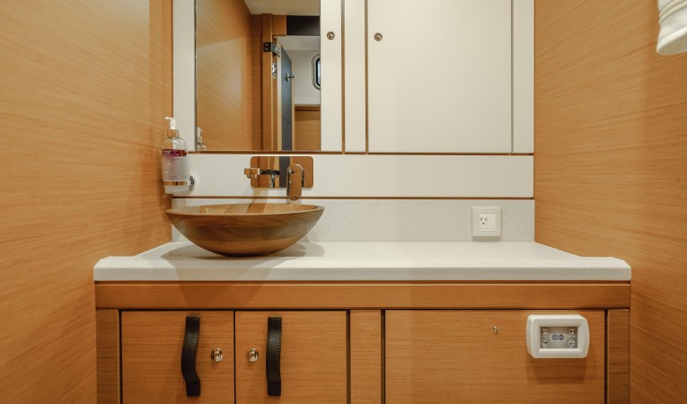 64 Jeanneau "ADELANTE"